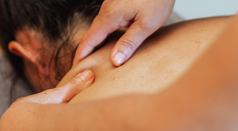 BR_ChrisBorg_Juli23_Gesundabteilung_Massage_209_cf_1400x650